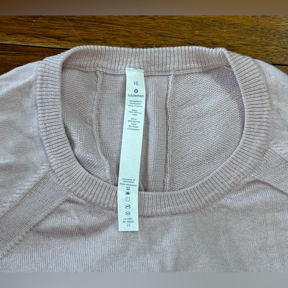 Lululemon Tied To You Misty Pink Sweater Size 10 Needs Hole Repaired - Picture 10 of 12
